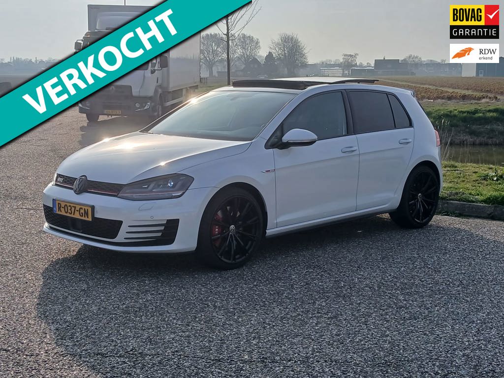 Volkswagen Golf 2.0 TSI GTI Performance